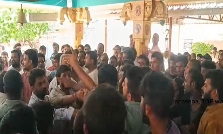 Janasena, TDP workers clash