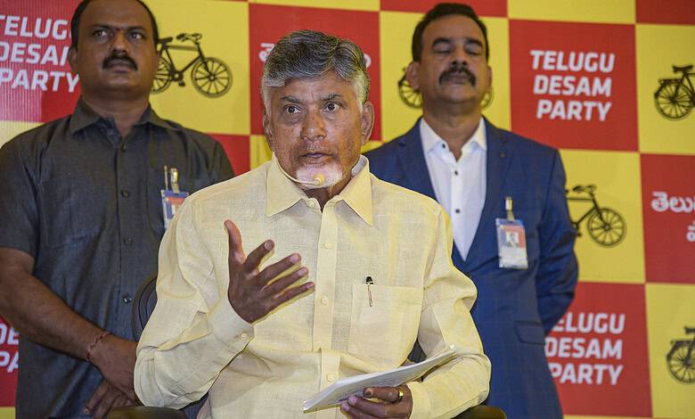 Andhra cabinet resolves to delete ex-CM Jagan’s photos from passbooks