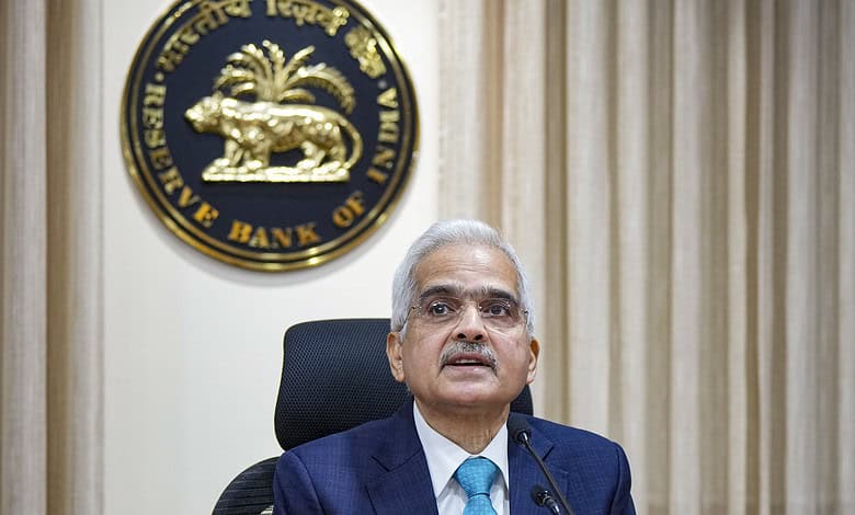 RBI leaves repo rate unchanged to ensure price stability with growth