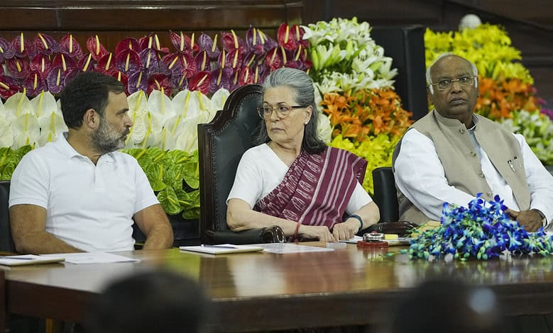 Kharge, Sonia, Rahul among Congress’ 40 star campaigners for J&K polls