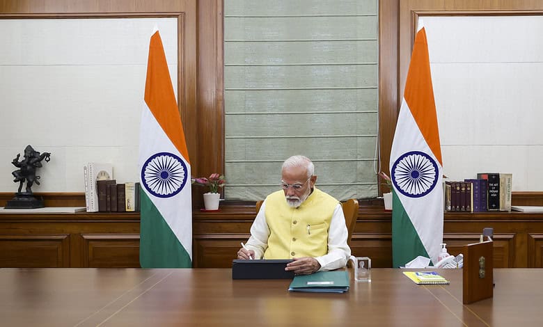 'People of India always stood for peace', PM Modi takes veiled dig at Pakistan