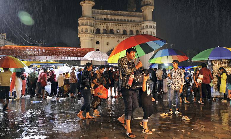 IMD Hyderabad forecasts very heavy rainfall today, issues orange alert
