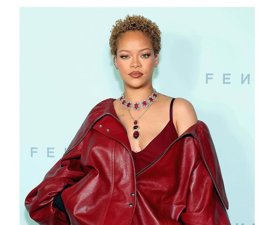 Rihanna flaunts neck-pieces by Sabyasachi, Manish Malhotra