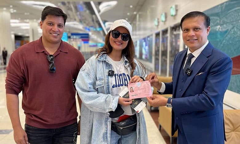 Sonakshi Sinha honoured with UAE Golden Visa
