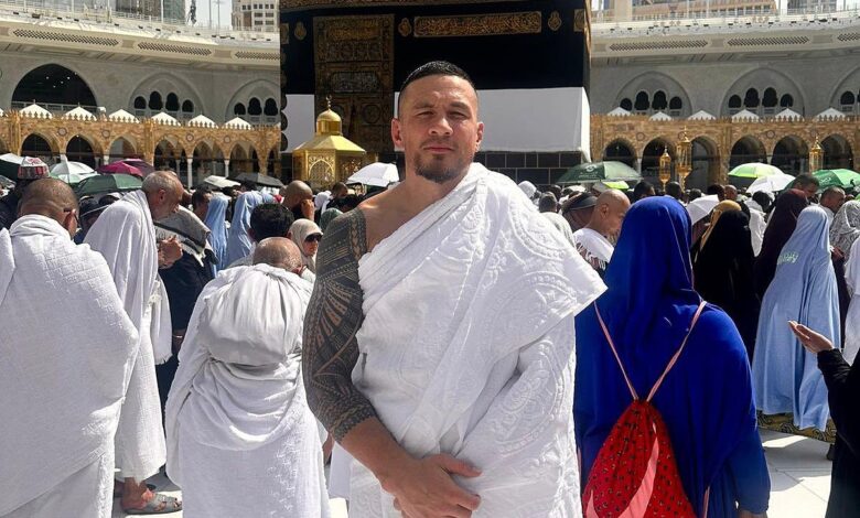NZ boxer Sonny Bill Williams performs his first Haj, shares pics