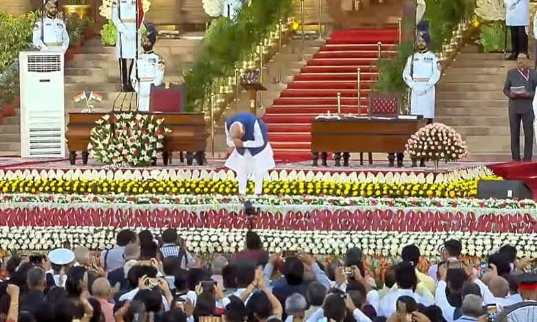 Modi takes oath for third consecutive term as NDA forms govt