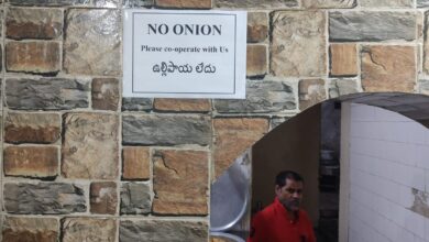 Hyderabad: Eatries stop serving onions as prices sore