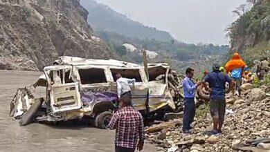 10 killed, 13 injured as tempo traveller falls into gorge in Uttarakhand