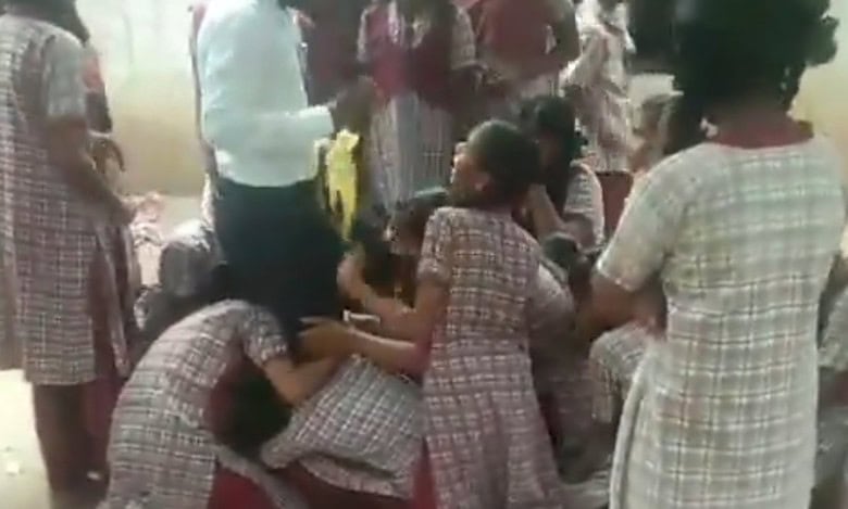 ‘Don’t leave us, teacher’: Students in tears as Telugu teacher gets transferred