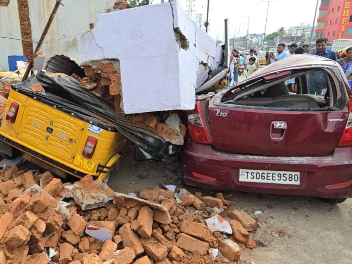 Hyderabad: Truck rams into parked vehicles; no injuries reported