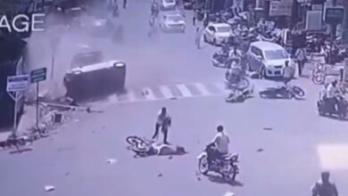 2 killed, 3 injured after car rams into motorcycles in Kolhapur