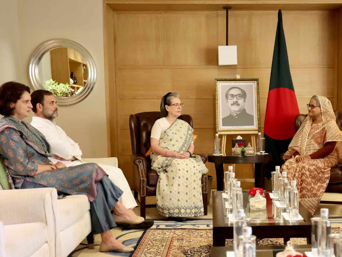 Gandhi family meets Bangladesh Prime Minister Sheikh Hasina