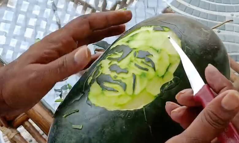 Telangana artist carves images of PM Modi, CM Revanth on watermelon