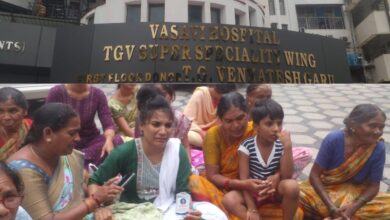 K Kanaka Reddy (40), a resident of Vidyanagar, has been working as a cath lab technician at Vasavi Hospital located in Lakdikapul for seven years.