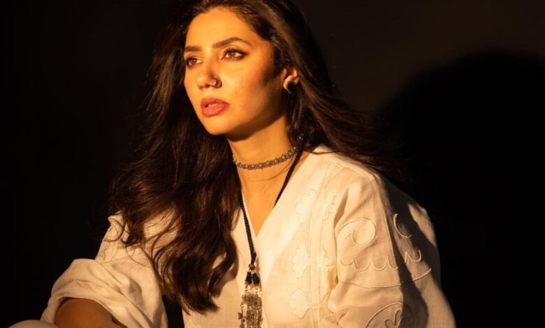 Mahira Khan shares heartbreaking news, 'Tougher than I imagined'