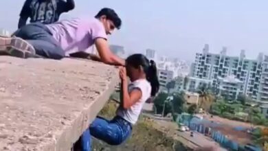 Girl dangles mid-air for reel, Pune Police nab 2 for daredevil stunt