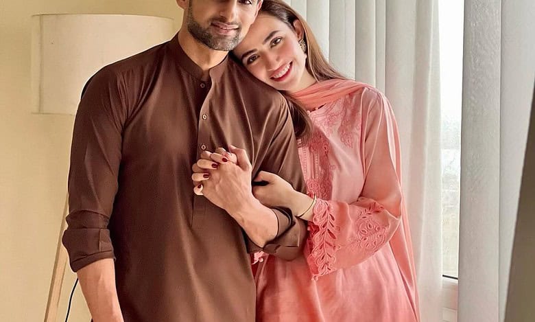 Shoaib Malik under fire over his latest Eid pics with Sana Javed