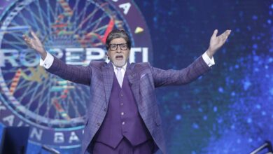 Within 11 minutes, Big B conveys two important messages for the Indian society