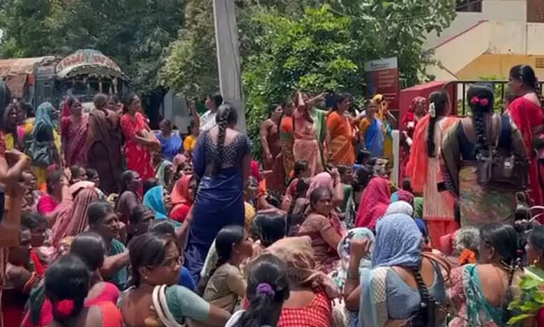 Telangana: Anganwadi workers detained in bid to besiege CM’s residence