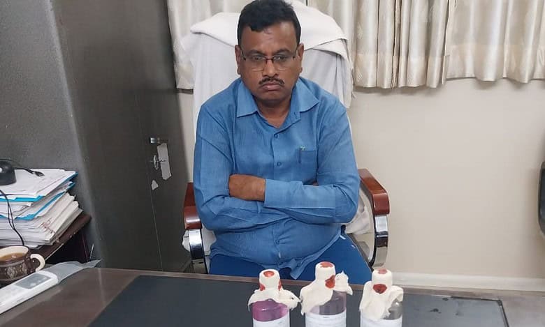 Hyderabad: Dammaiguda municipal commish held for taking Rs 30K bribe