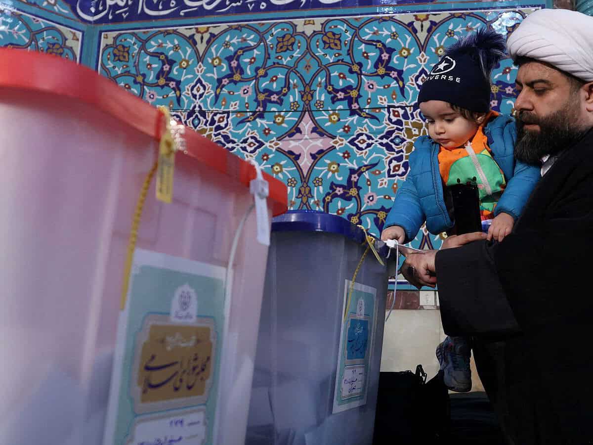 Voting for presidential runoff commences in Iran