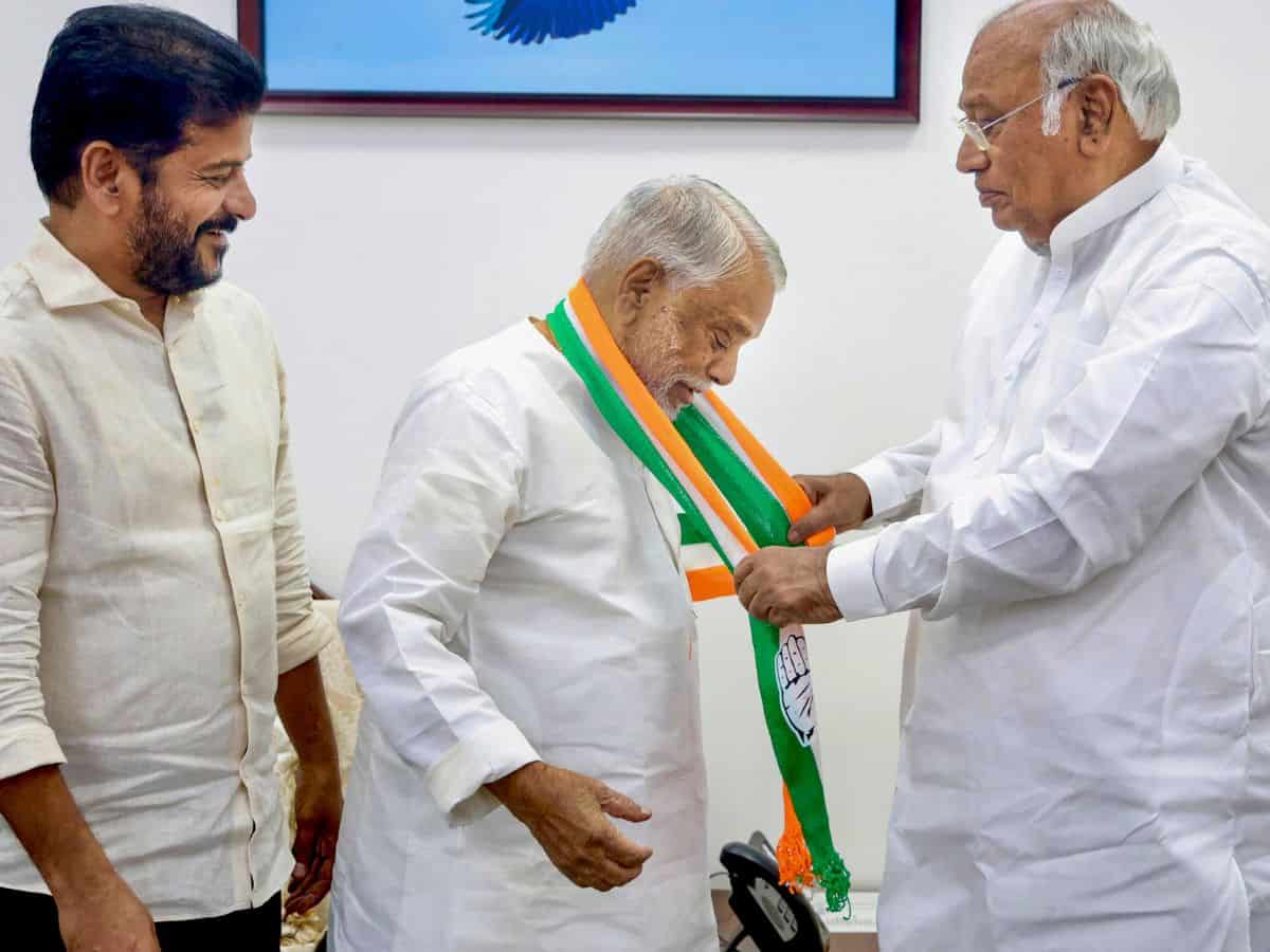 Kharge greets Rajya Sabha MP K Kesha Rao