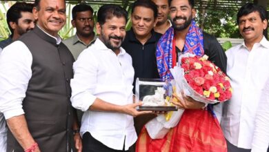 Telangana govt announces housing plot, job to Mohammed Siraj