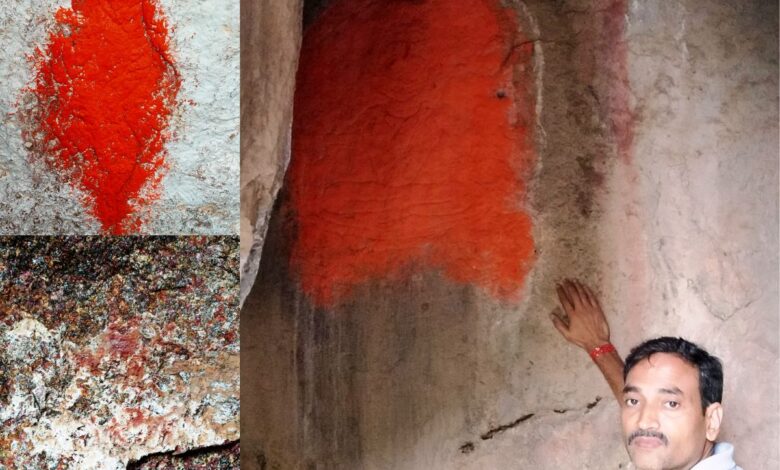 Rare 'Petroglyphs' from the era of Recharla Padmanayakas (14th Century) were found inside the rock shelters of Ananthagiri hillock located in Ramnunthala village of Amangal mandal