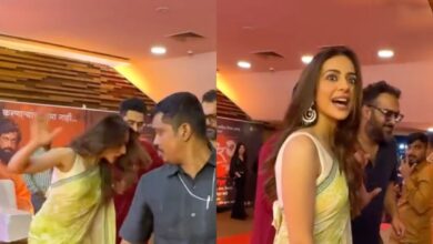 Rakul Preet Singh's near fall at Dharmaveer 2 trailer launch