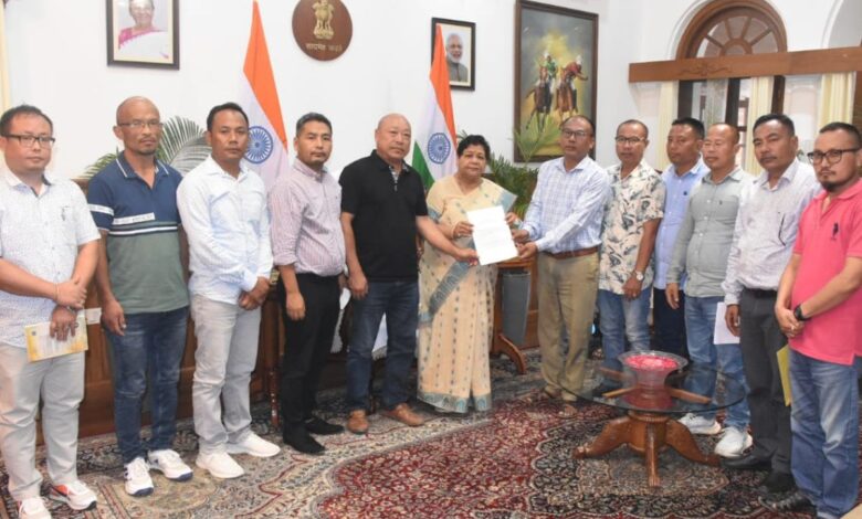 Representatives from COCOMI and UNC met Manipur Guv