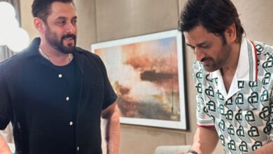 Salman Khan attends MS Dhoni's midnight birthday celebrations,