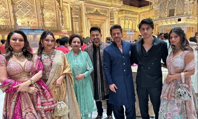 Madhuri Dixit, Shah Rukh Khan pose together in pictures from Anant-Radhika wedding