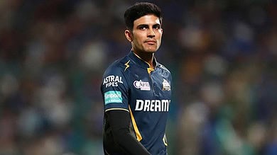 Dinesh Karthik flags Shubman Gill's 'technical error'