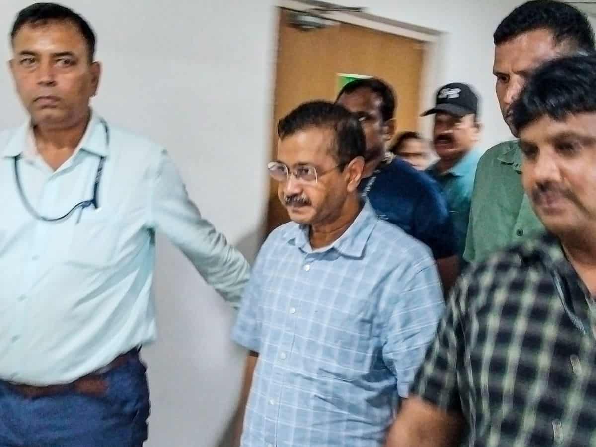 Kejriwal to move regular bail plea in graft case soon, HC told