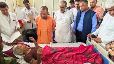CM Yogi visits Hathras, meets injured persons