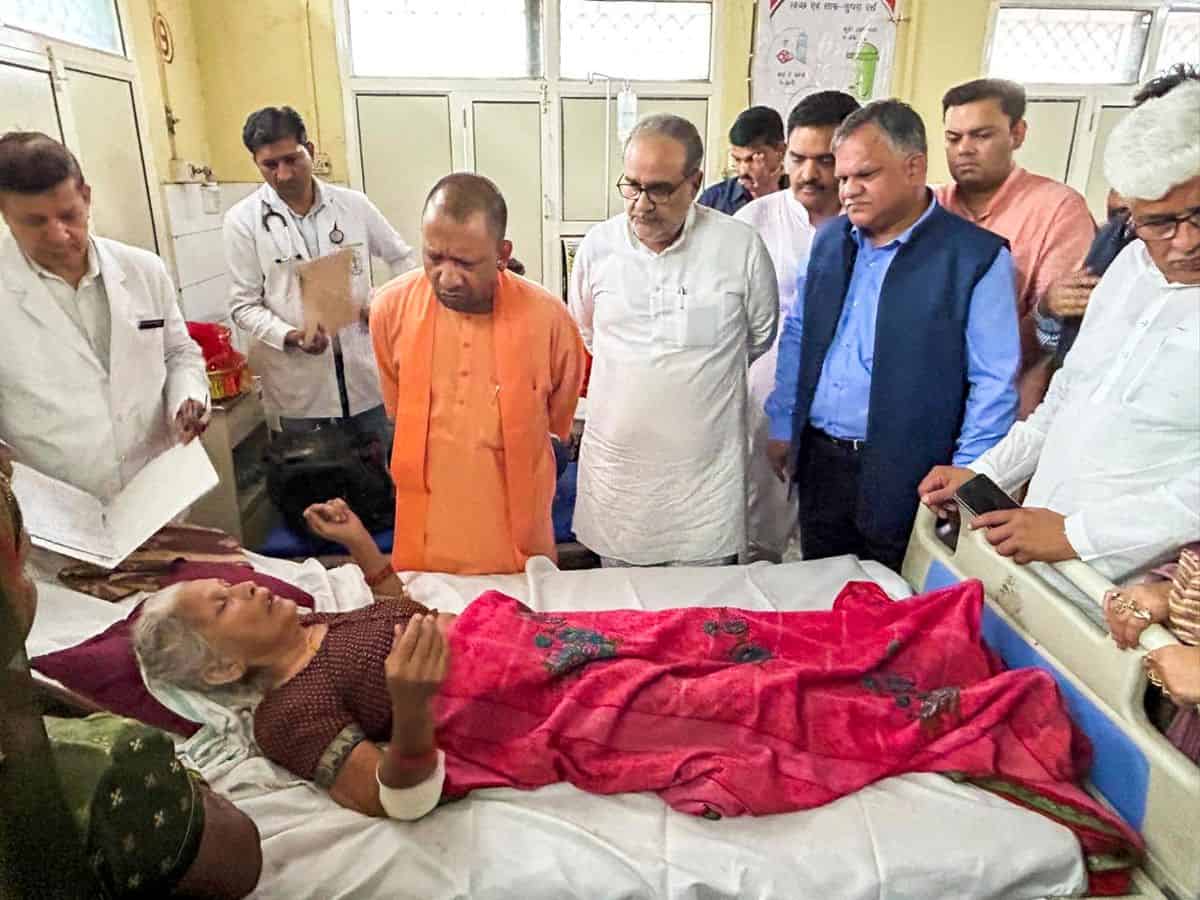 CM Yogi visits Hathras, meets injured persons