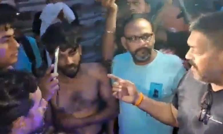 Muslim youth beaten, stripped for talking to Hindu girl in Aligarh