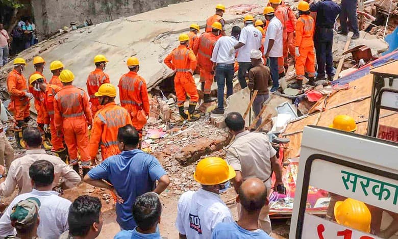Three killed, 8 injured as building collapses in Jharkhand's Deoghar