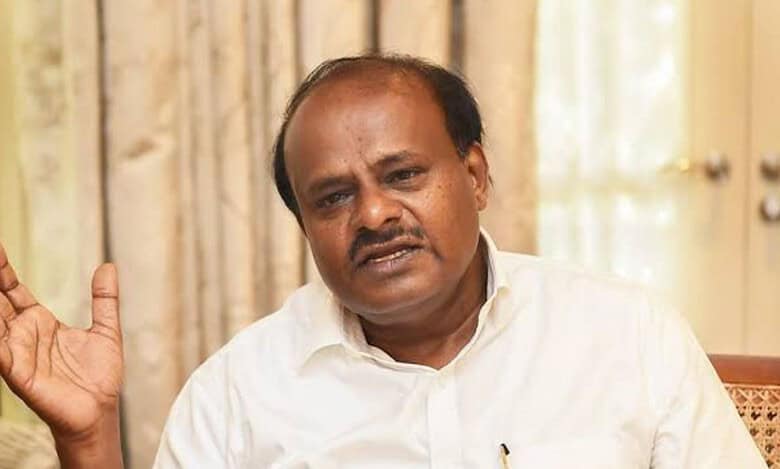 Kumaraswamy labels ADGP probing mining lease case against him as 'blackmailer'