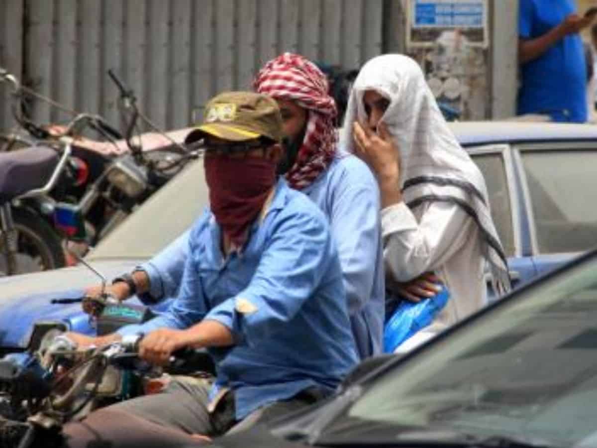 16 bodies found after mercury soars in Pakistan's Karachi