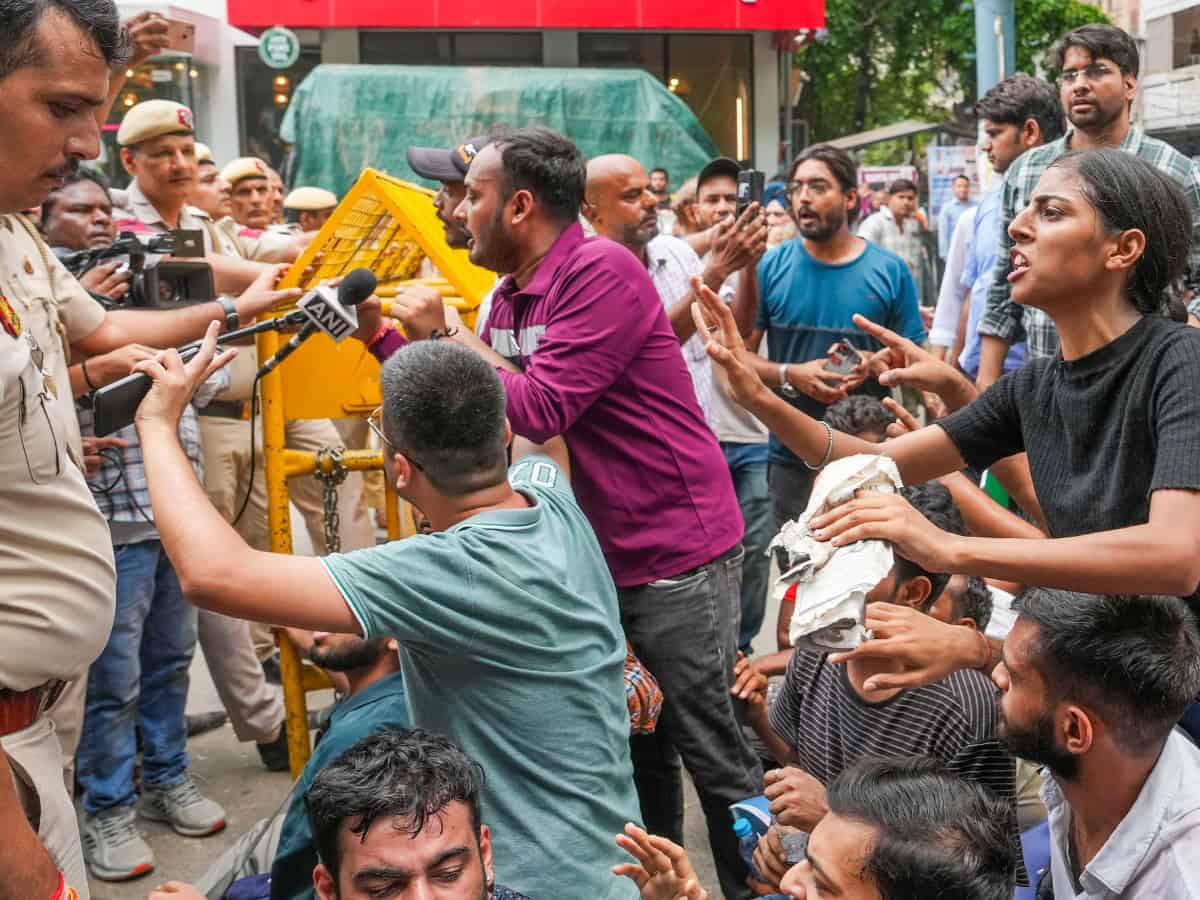 Students seeks independent inquiry into coaching centre deaths