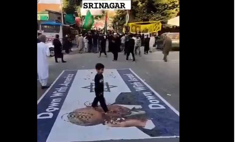 Solidarity for Palestine put on show during Muharram procession in Srinagar