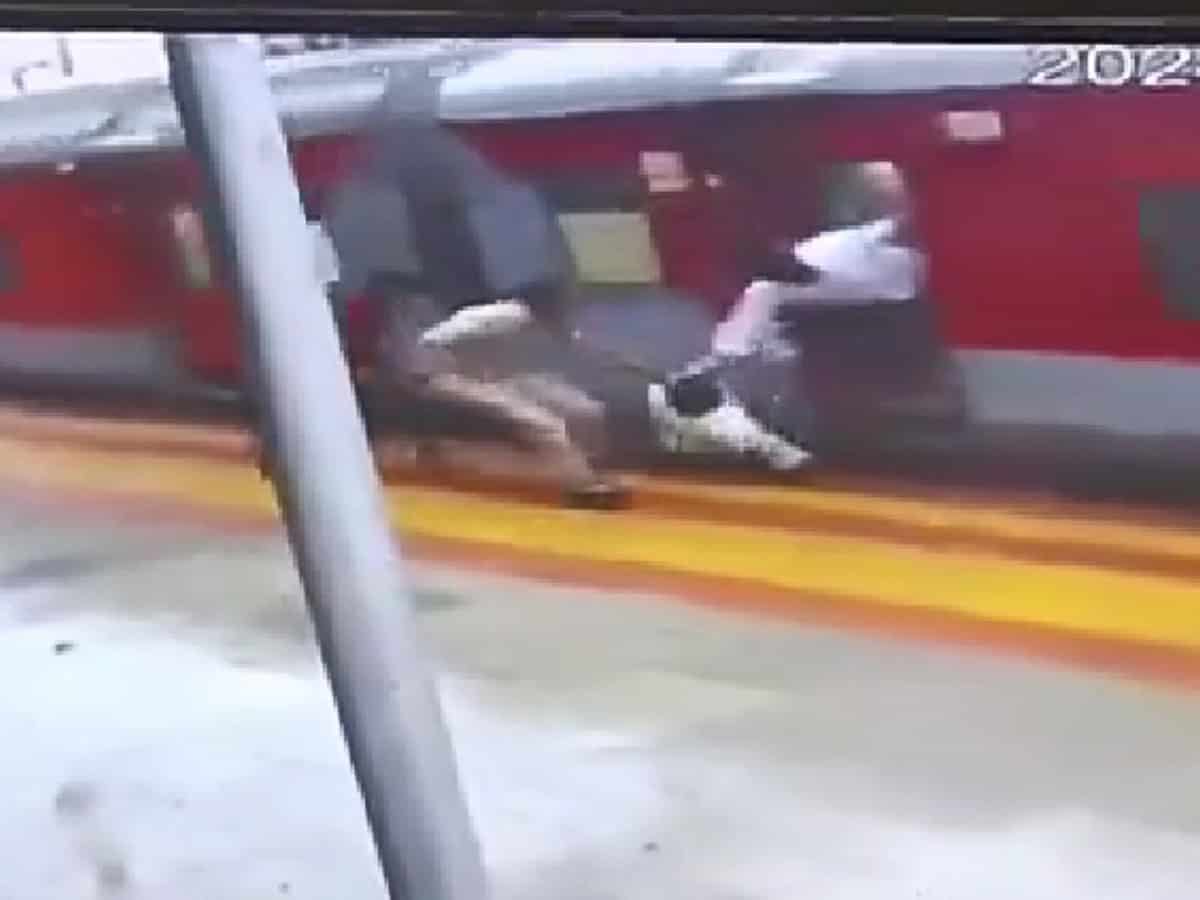 Video: RPF constable rescues man falling from train in Vikarabad