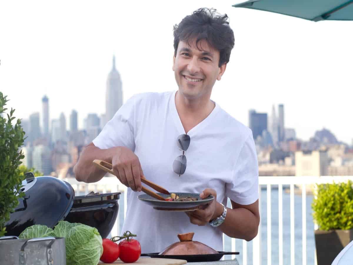 Chef Vikas Khanna pays tribute with annual Ramadan fast