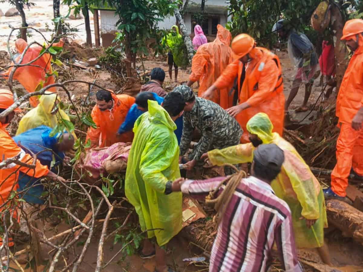 Wayanad landslides: NDRF teams, Army choppers rush to Wayanad