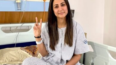 Keep going: Hina Khan drops new pics from work diaries