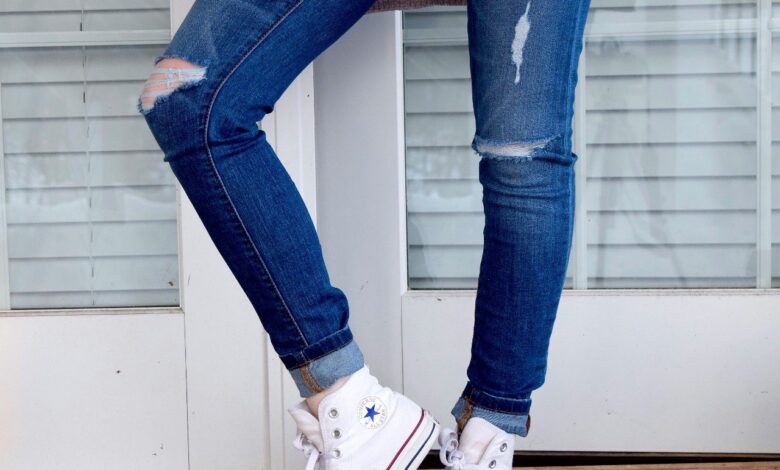 After hijab ban, Mumbai college bars students from wearing T-shirts, torn jeans