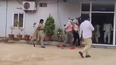 Farmhouse party in Moinabad Hyderabad raided 16 held