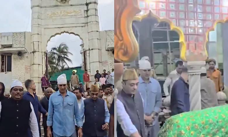 Akshay Kumar visits Haji Ali Dargah, donates Rs 1.2 crore for revamp