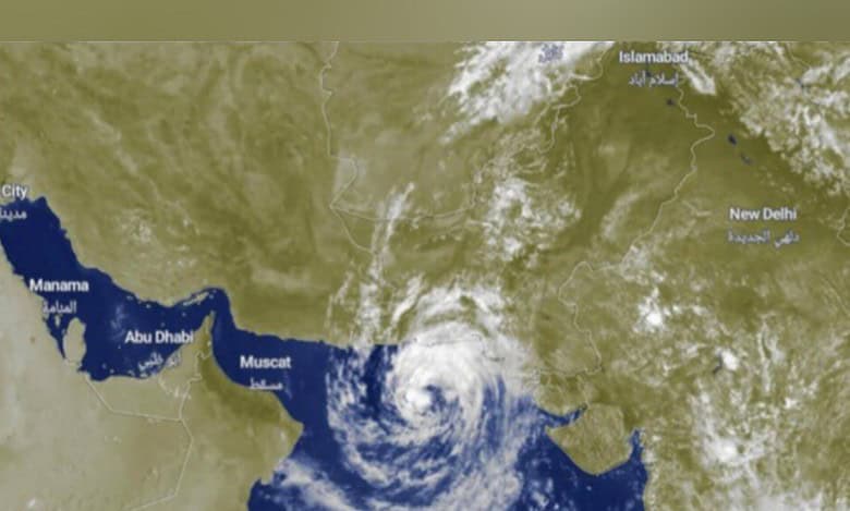 UAE: Tropical storm in Arabian Sea to continue over next 24 hours; residents warned